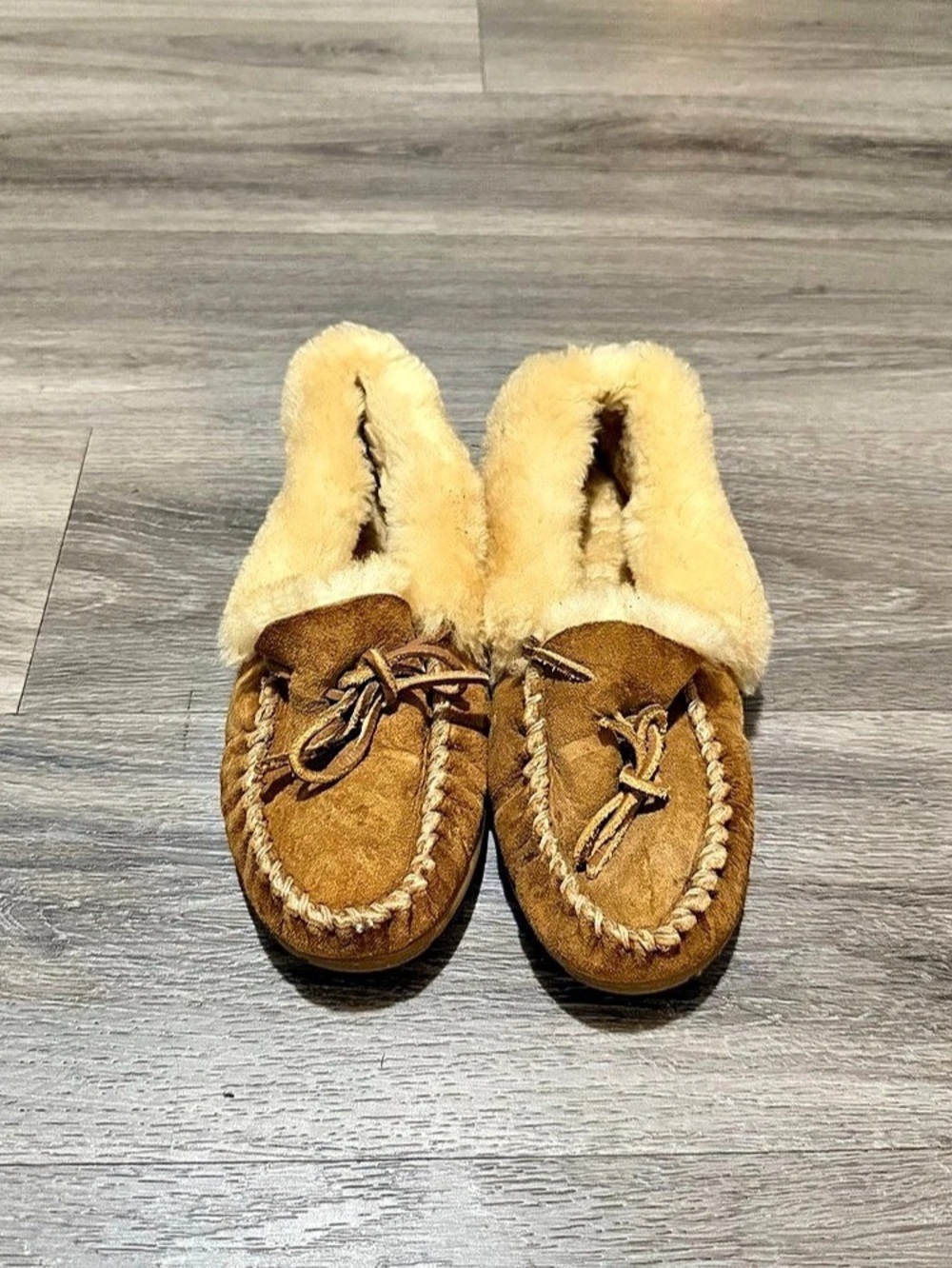 L.L. Bean Wicked Good Moccasin Women's Brown Slippers Size US 9